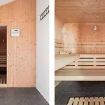 Villa 10p 4b With Pool And Sauna In *