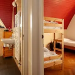 10p 4b With Pool And Sauna In Villa