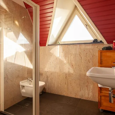 וילה 10p 4b With Pool And Sauna In *