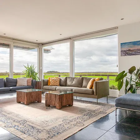 10p 4b Luxe With Pool And Sauna In *