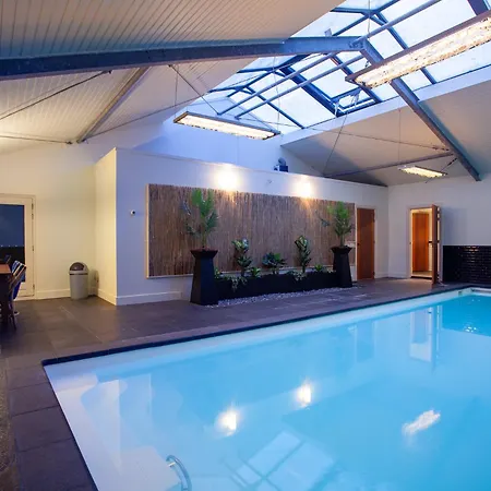 Vila 10p 4b With Pool And Sauna In Spijkerboor