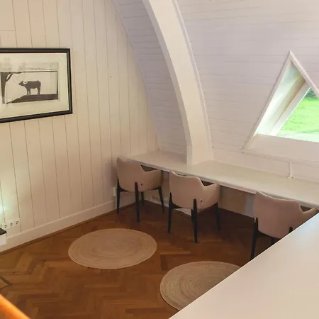 10p 4b Luxe With Pool And Sauna In